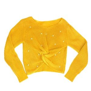 Women’s Pearl Detailed Cropped Sweater